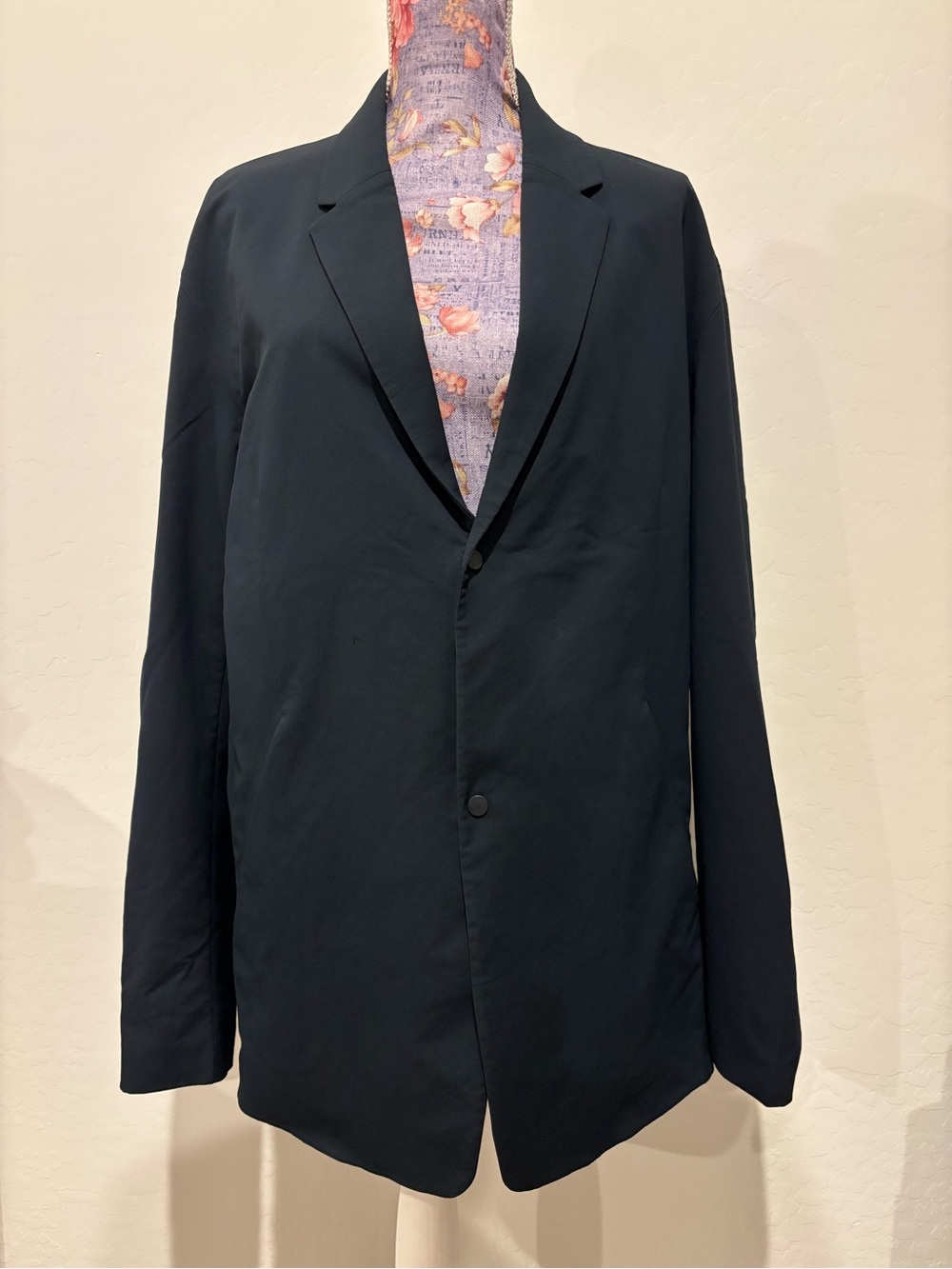 Lululemon men’s two snap button blazer jacket